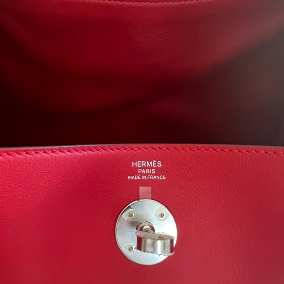 Brand New In Box Hermes Lindy size 26 - Picture 11 of 11